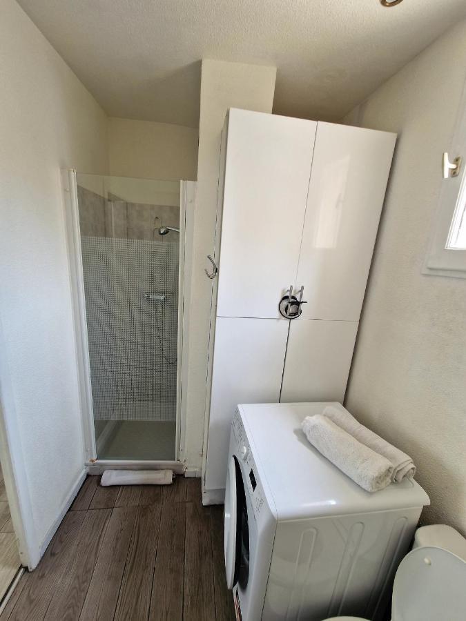 Appartement Plein Centre Climatise Et Spacieux Avec Grande Terrasse Sur Le Toit A